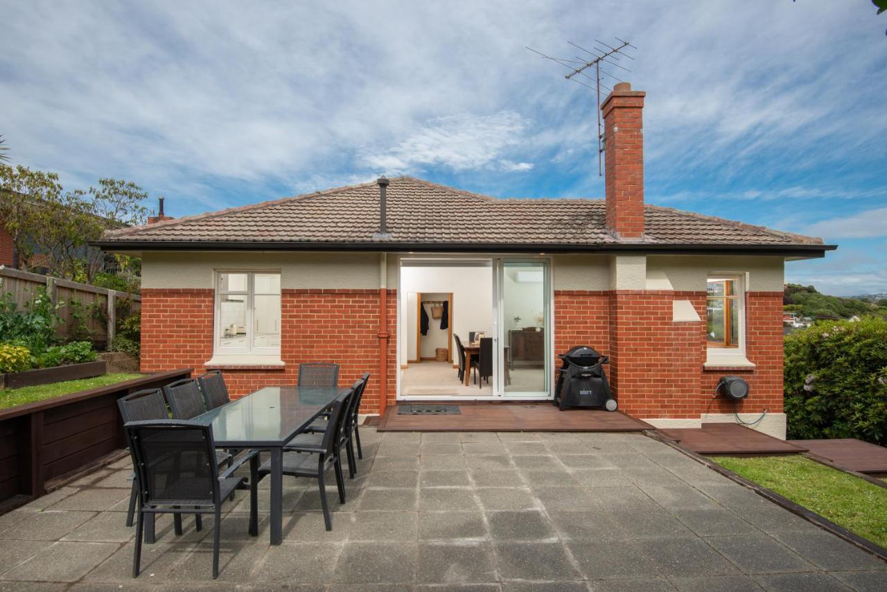 Stunning Family Home In Andersons Bay Dunedin Exterior foto